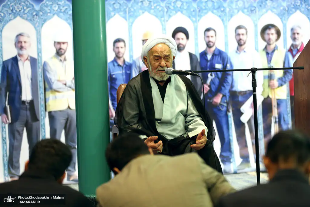 تصاویر خاص از مراسم تجدید بیعت جهادگران با رهبر انقلاب در حسینیه جماران + عکس