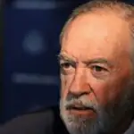 وحشت سفیر آمریکا در اسرائیل از انفجارهای مهیب / مایک هاکبی به پناهگاه رفت