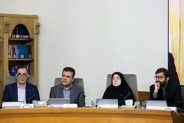 تصاویری از جلسه هیئت دولت/ سرپرست وزارت دفاع با لباس سپاه به دولت رفت/ زاکانی هم بود