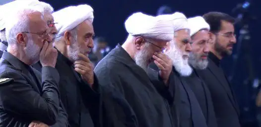 لحظات سوگواری بیت رهبر شهید بر پیکر ایشان؛ از بغض وزیر کشور تا بهت حدادعادل +تصاویر