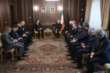 دیدار رئیس اقلیم کردستان عراق با رئیس جمهور/پزشکیان: متجاوزین به دنبال تجزیه ایران بودند اما ملت ایران منسجم‌تر و همدل‌تر شد