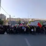 تشییع پیکر داماد شهید رهبر بر دوش شاگردان و اهالی منطقه کن تهران