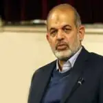تصویر دیده نشده از سردار وحیدی در حال بازدید از بیمارستان موقت مصلای تهران+ عکس