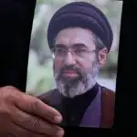 ادعای نیویورک تایمز؛ احتمال حضور آیت‌الله سید مجتبی خامنه‌ای در مراسم خاکسپاری مشهد؟