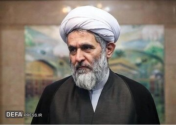 تصاویری از حضور حسین طائب در بیت دو مرجع تقلید در قم