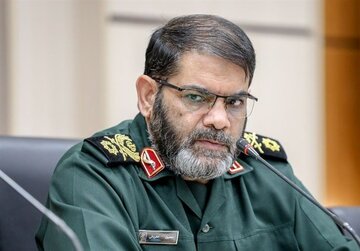 معاون سپاه: در سال ۹۸، با بهانه بنزین، دشمن قصد خاموش کردن جبهه مقاومت را داشت/ ۱۸۸ هزار شهید، برگ زرین ایستادگی ایران است که ۸۰ درصدشان جوانان بودند