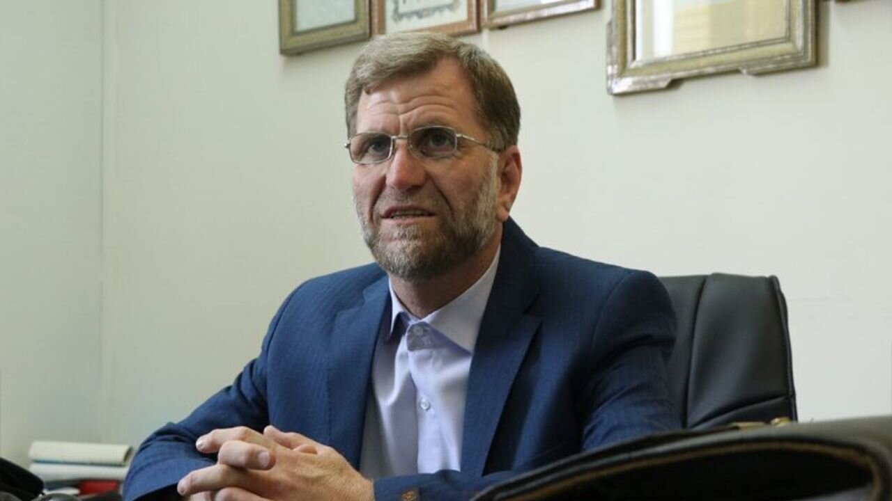 نرخ ۸۷۵۰۰ تومانی عملی نیست/عزتی: هر سه سناریوی بنزینی دولت خسارت بار است، به سناریوی چهارم فکر کنید