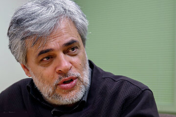محمد مهاجری: این مجلس نه صلاحیت تصویب قانون نفوذ را دارد نه برای این کار تخصص دارد/ فقط جامعه ای را که در حال جنگ است متشنج می کنند