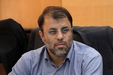 عضو کمیسیون اقتصادی مجلس: در طرح جدید بنزین سهمیه از ۱۹۰ لیتر به ۹۰ لیتر کاهش می‌یابد/ هزینه تحمیلی می‌تواند بعنوان زیرساخت یک انفجار اجتماعی عمل کند