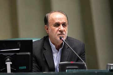 هشدار نایب رئیس مجلس درباره افزایش قیمت بنزین؛ در شرایط فعلی به صلاح نیست/ برخی دنبال ایجاد گرانی هستند تا نظام مقابل دشمن تسلیم شوند