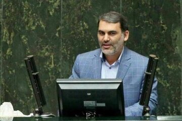 نماینده مجلس: اینکه به طرفدار جنگ یا مذاکره برچسب بزنیم، در اخلاق سیاسی اسلام نیست/ مردم به صورت خودجوش به سمت شعارهای هنجارشکن پیش نمی‌روند بلکه ...