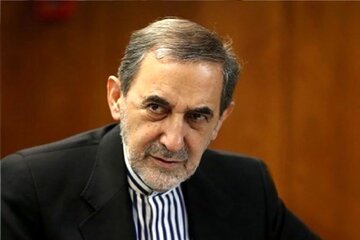  ولایتی: نیروهای خارجی باید منطقه را ترک کنند