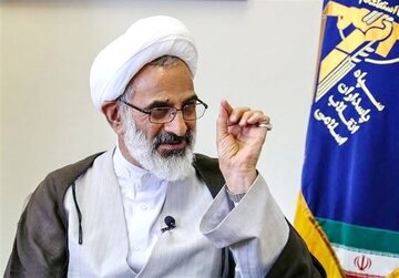 پیام نماینده ولی‌فقیه در سپاه به فرماندهان حشد الشعبی/ زائران اربعین با شعار«لبیک یا حسین»، در حقیقت فریاد «مرگ بر آمریکا» سر می‌دهند