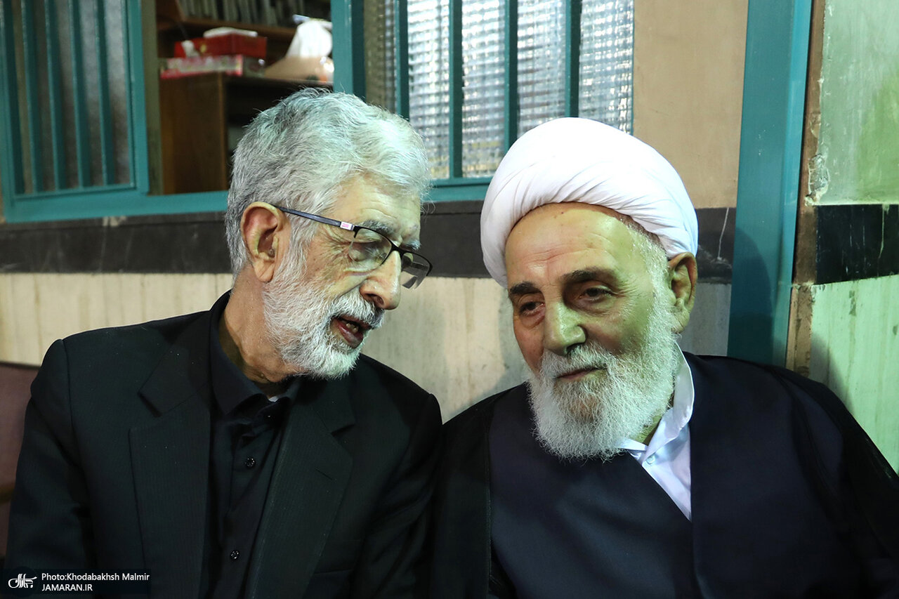 6457798 سید حسن خمینی در آغوش حدادعادل/ گپ و گفت ناطق نوری و حدادعادل شکار عکاسان شد/ نقویان هم بود+ تصاویر