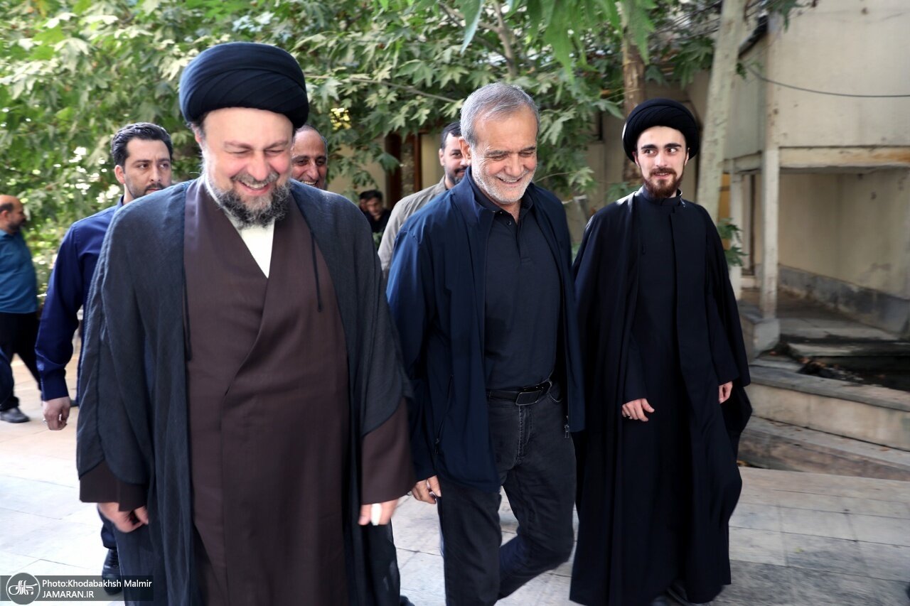 6458091 پزشکیان به جماران رفت/ سید احمد خمینی هم بود+ تصویر