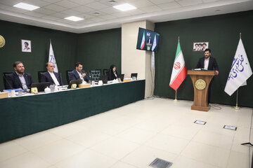 نماینده کاشمر: طرح مقابله با نفوذ قانون هم شود، ۶۰-۷۰ درصد قابلیت اجرایی ندارد/ببینید اطلاعات کشور و اشخاص از کجا لو می‌روند؛ باید برای آنها فکری کرد