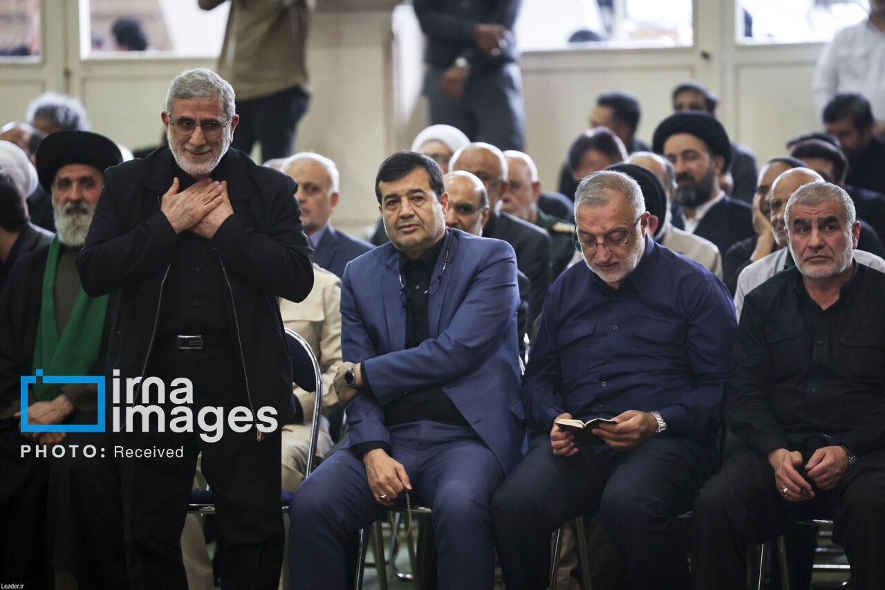 6460729 فرمانده و جانشین فرمانده نیروی قدس در مراسم چهلم رهبر شهید/ حضور سردار قاآنی با لباس شخصی/ عارف و محسن هاشمی هم آمدند+ تصاویر