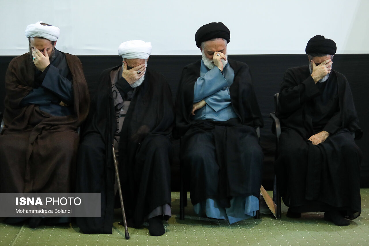 گفتگوی فرمانده قرارگاه ثارالله تهران با حجج الاسلام سید مسعود و سید مصطفی خامنه ای/ گلپایگانی و داماد رهبر شهید هم بودند+ تصاویر