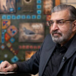 واکنش صادق خرازی به مواضع برادرش علیه دولت/ مسئولان خودشان و فرزندانشان را مهار کنند، مشکلی پیش نمی‌آید/ نفوذ در اندیشه‌های امنیتی به وفور هست