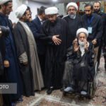 عکسی از رهبر شیعیان بحرین در مراسم بزرگداشت چهلم رهبر شهید انقلاب