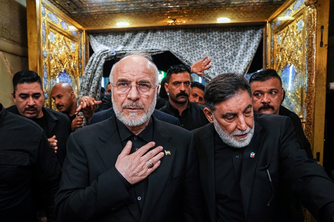 اشک‌های قالیباف در زیارت حرم امام حسین(ع) در کربلای معلی