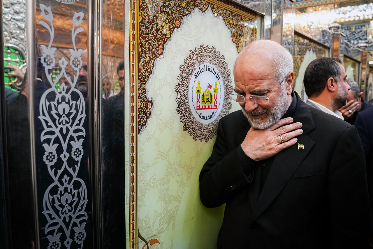 اشک‌های قالیباف در زیارت حرم امام حسین(ع) در کربلای معلی