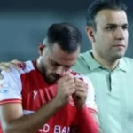 مصدومیت ناگهانی مدافع پرسپولیس؛ جلالی با ناراحتی شدید زمین را ترک کرد / اتفاق تلخ برای پرسپولیس مقابل استقلال خوزستان؛ ستاره سرخ ها دیگر نتوانست ادامه دهد