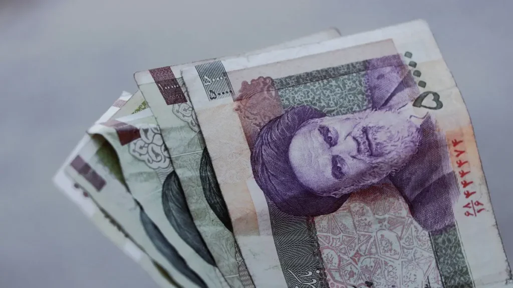10 شهریور زمان واریز معوقات حقوق بازنشستگان | مبلغ مابه‌التفاوت چگونه محاسبه می‌شود