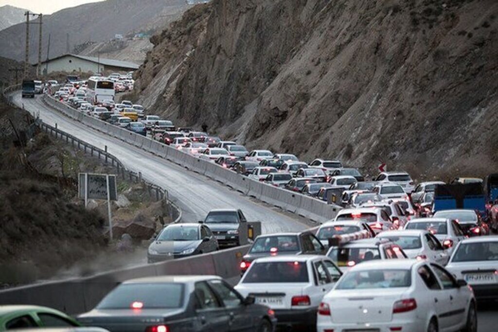 ترافیک نیمه سنگین در جاده های مازندران به دلیل بارش باران