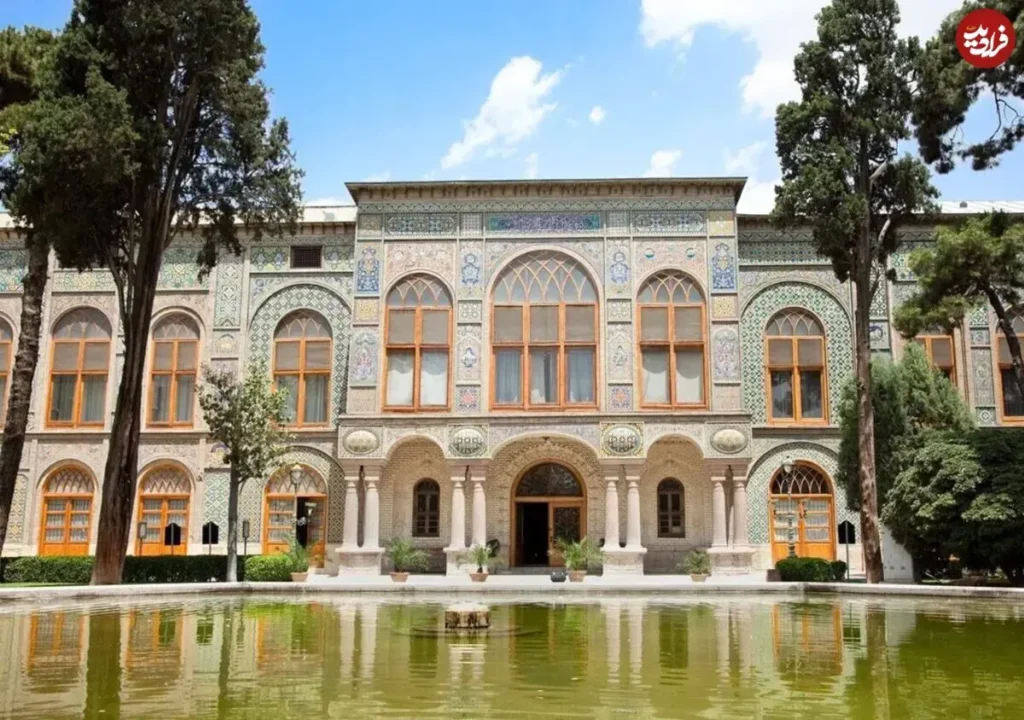 سفر در زمان با کارت پستالی از درباریان کاخ گلستان