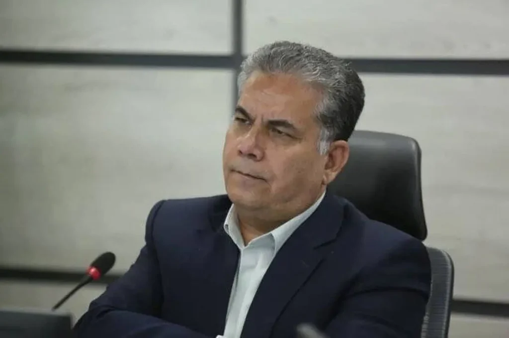 معاون محیط زیست برداشت غیرمجاز عسل تهدیدی برای اکوسیستم است