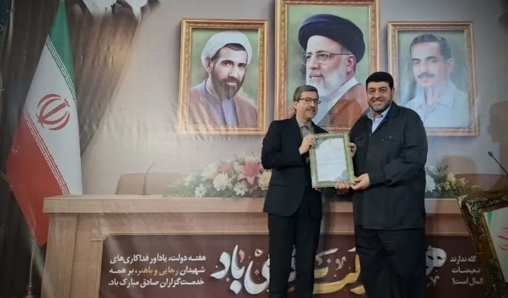 نجات بیش از ۷۲۵۰ نفر از زیر آوار در جنگ تحمیلی سوم توسط هلال احمر