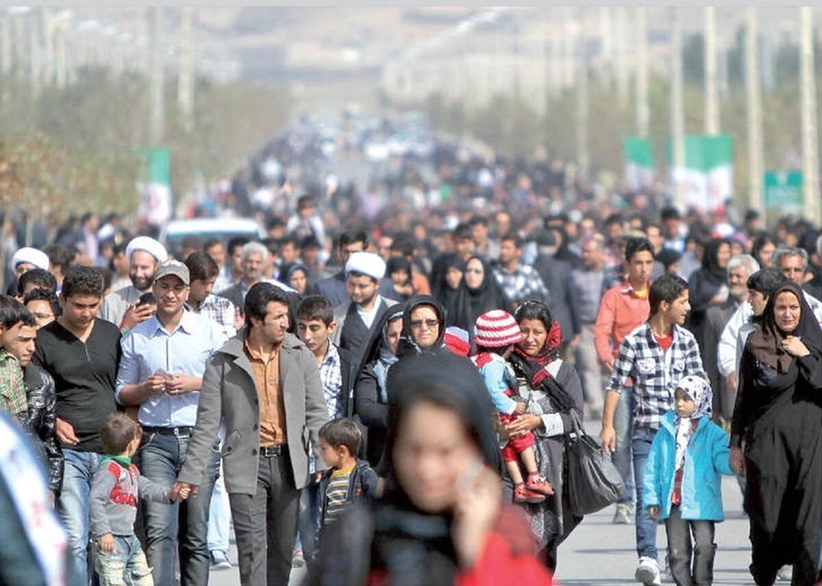 ایران در آستانه انفجار جمعیت سالمندی؛ دهه شصتیها تا ۲۵ سال دیگر سالمند میشوند