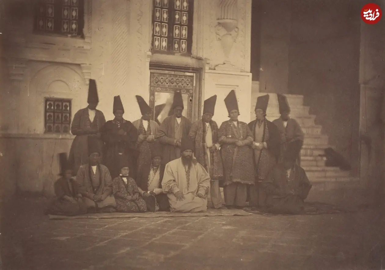 Possibly_by_Luigi_Pesce_-_In_the_Mosque_of_the_DameganThe_Eunuchs_1850s_-_(MeisterDrucke-1189081)