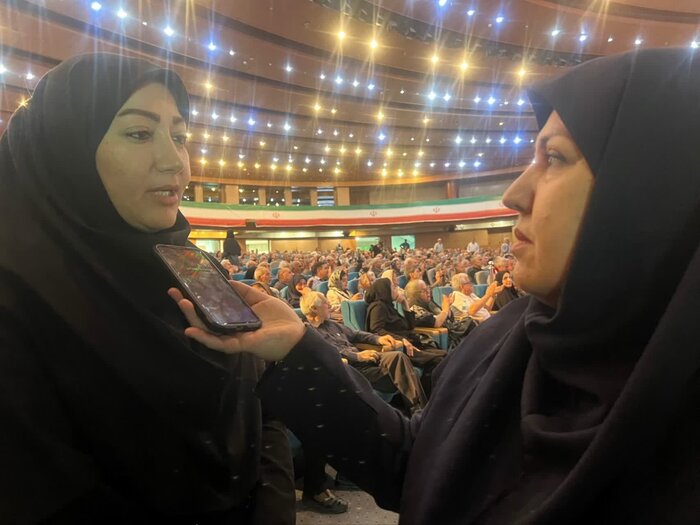 لبخند بر چهره سپیدساران؛ روایتی از یک روز شاد در جمع بازنشستگان البرز