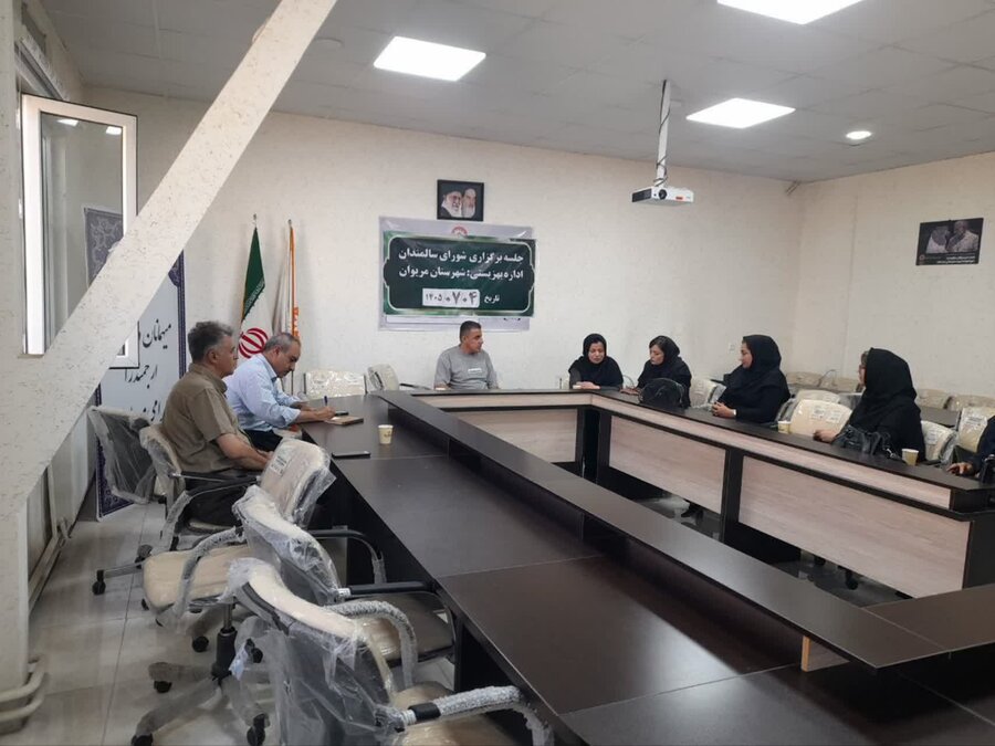 برنامه‌های هفته ملی سالمند در نشست شورای سالمندان مریوان تشریح شد