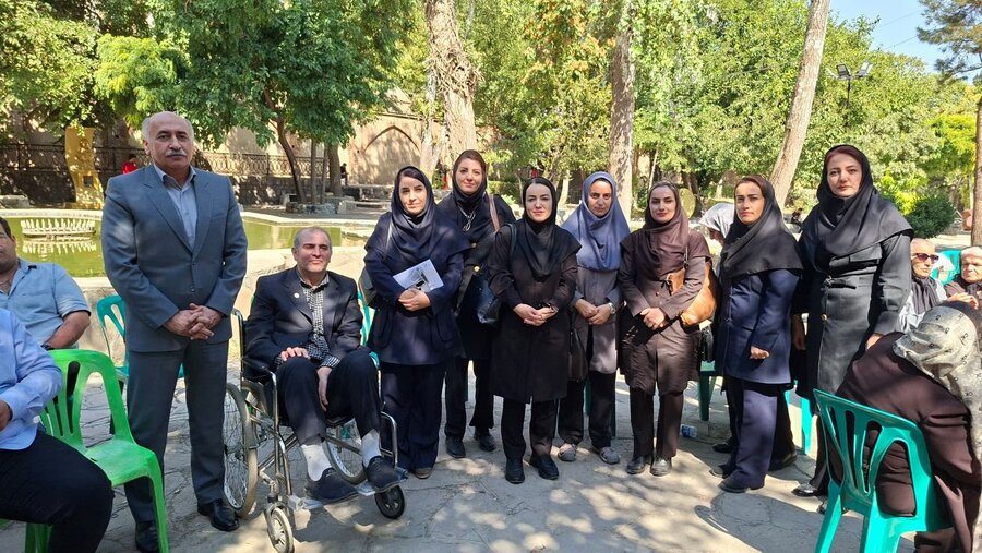گردهمایی بزرگداشت مقام سالمند در سنندج برگزار شد