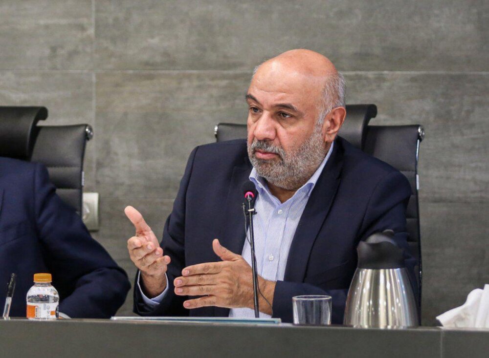 احمد میدری ایستادگی مردم در برابر جنگ اقتصادی کلیدی است