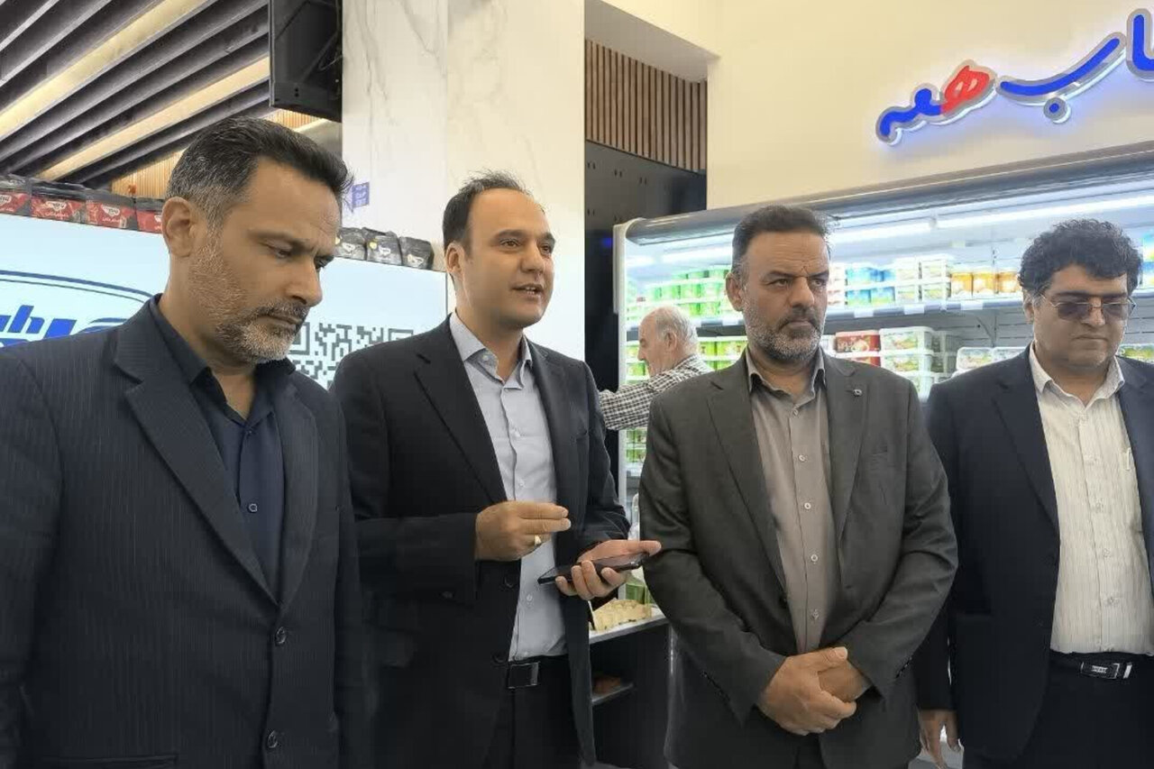 افتتاح فروشگاه سلامت پگاه و آغاز ساخت کارخانه مواد غذایی در گلپایگان