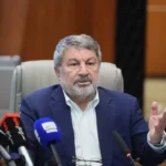 توطئه های دشمن در داخل و خارج کشور ادامه دارد