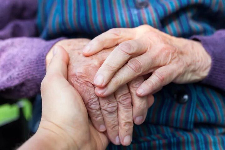 جمعیت سالمندان ایران از ۱۰ میلیون نفر گذشت چالش های پیش روی نظام سلامت
