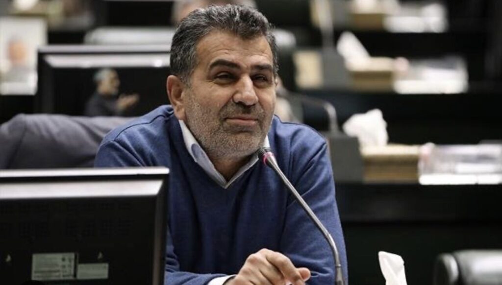 حقوق کارمندان و بازنشستگان به زودی افزایش می یابد