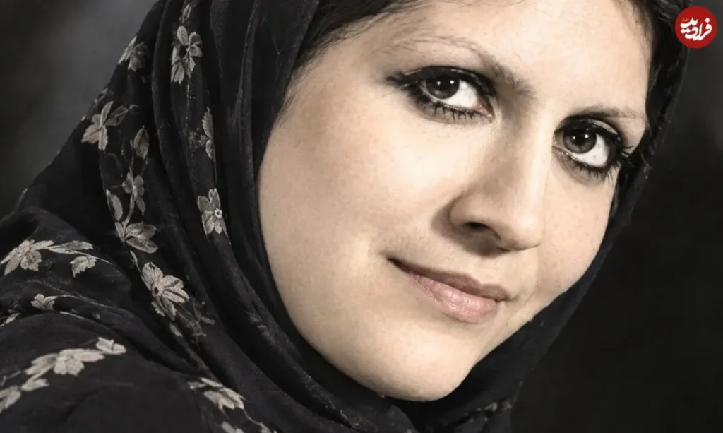 سیما مافیها خواننده پیش از انقلاب ۴۰ سال بعد با نوه اش در یک تصویر