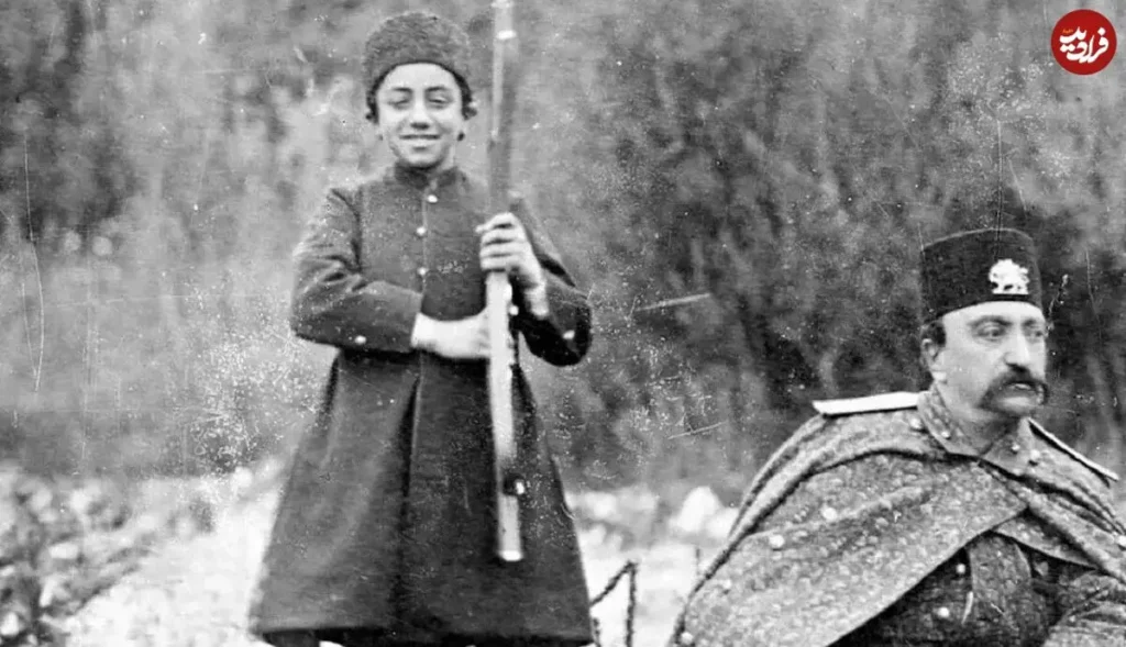 ملیجک دوم و فرزندانش تصویری جذاب از اواخر دوره قاجار
