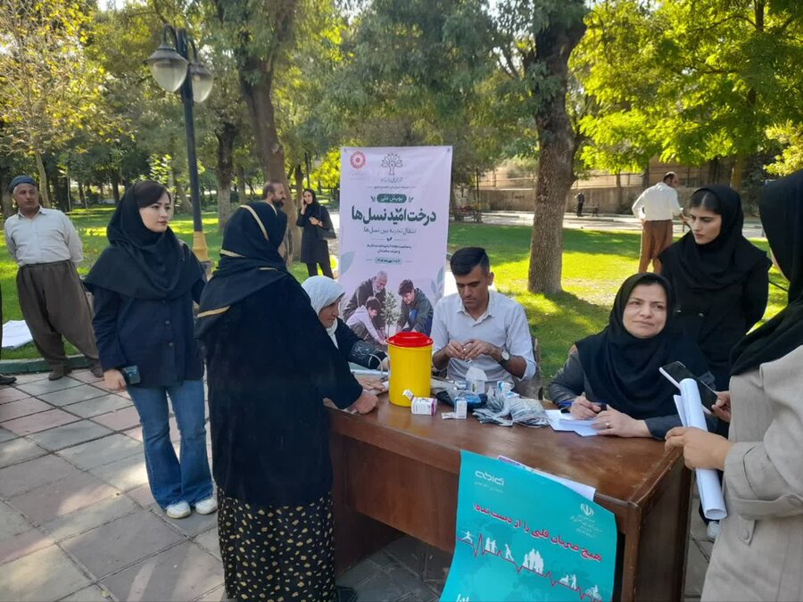 همایش ورزش صبحگاهی سالمندان در مریوان برگزار شد
