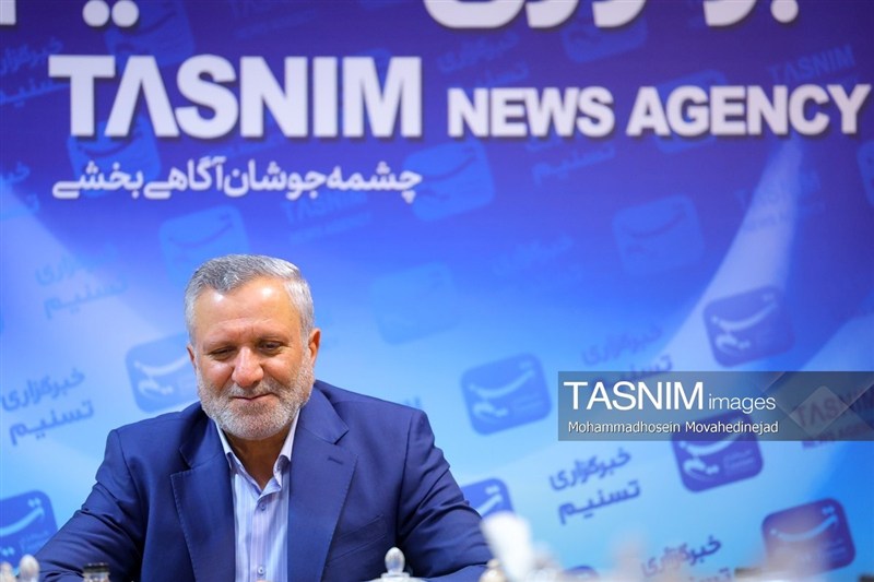 وزیر سابق دولت باید از بنگاه داری خارج شود تا بهره وری افزایش یابد