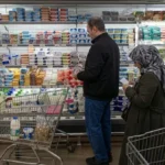 وضعیت نگران کننده نان و معیشت کارگران چرا مزدها ترمیم نمی شود
