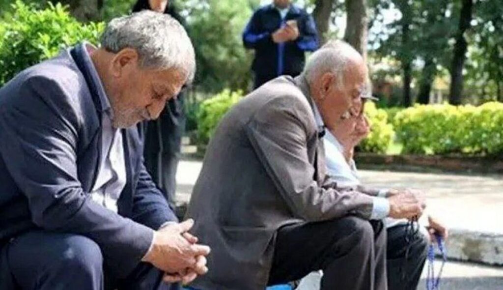 پرداخت حقوق شهریور بازنشستگان از ۲۰ شهریور آغاز می شود