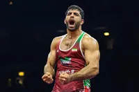 ویدئو | برخورد سرد ساروی با هادی عامل؛ درخواست مصاحبه بی‌پاسخ ماند!