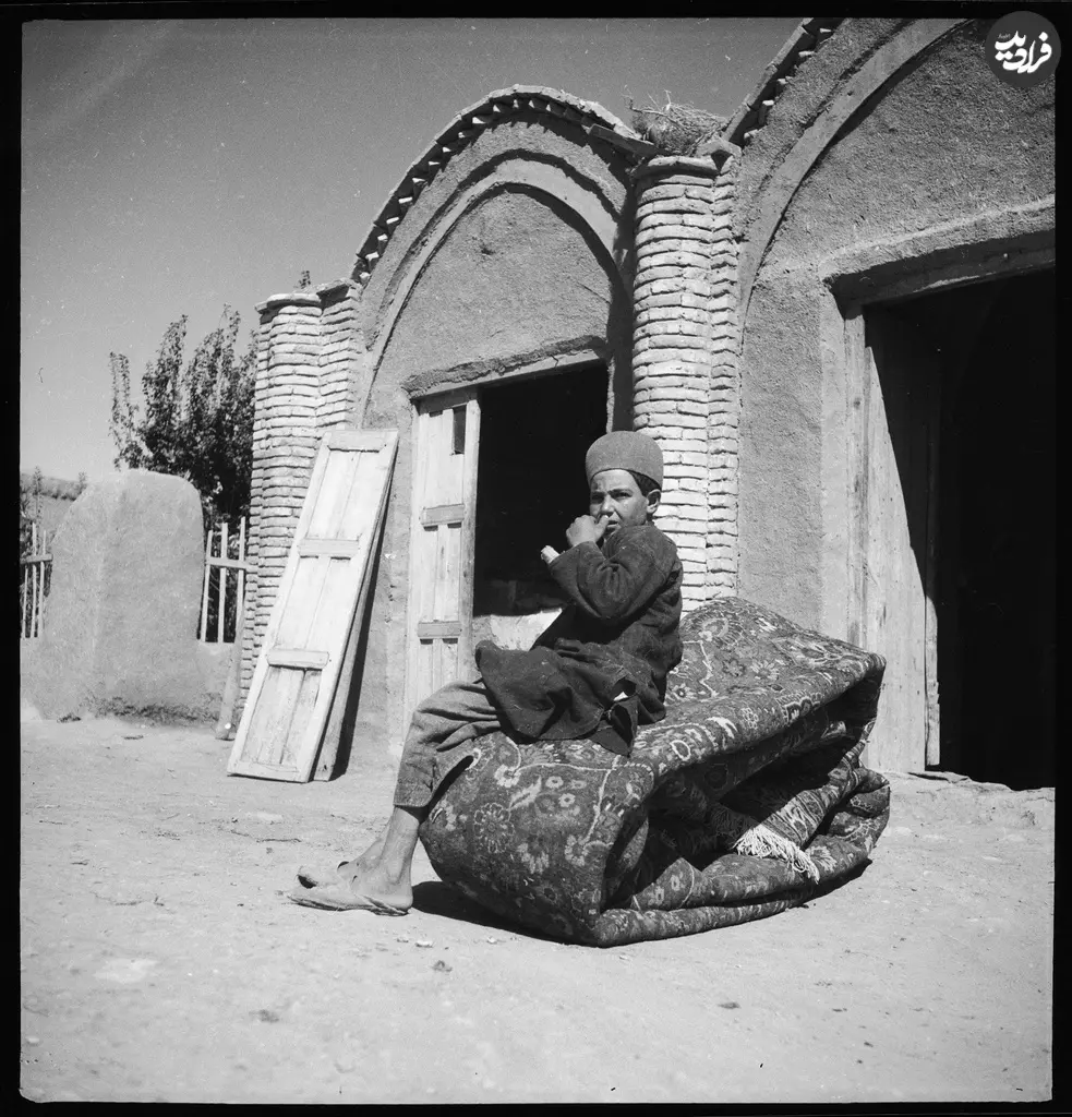 نوجوان چایخانه جاده اصفهان14